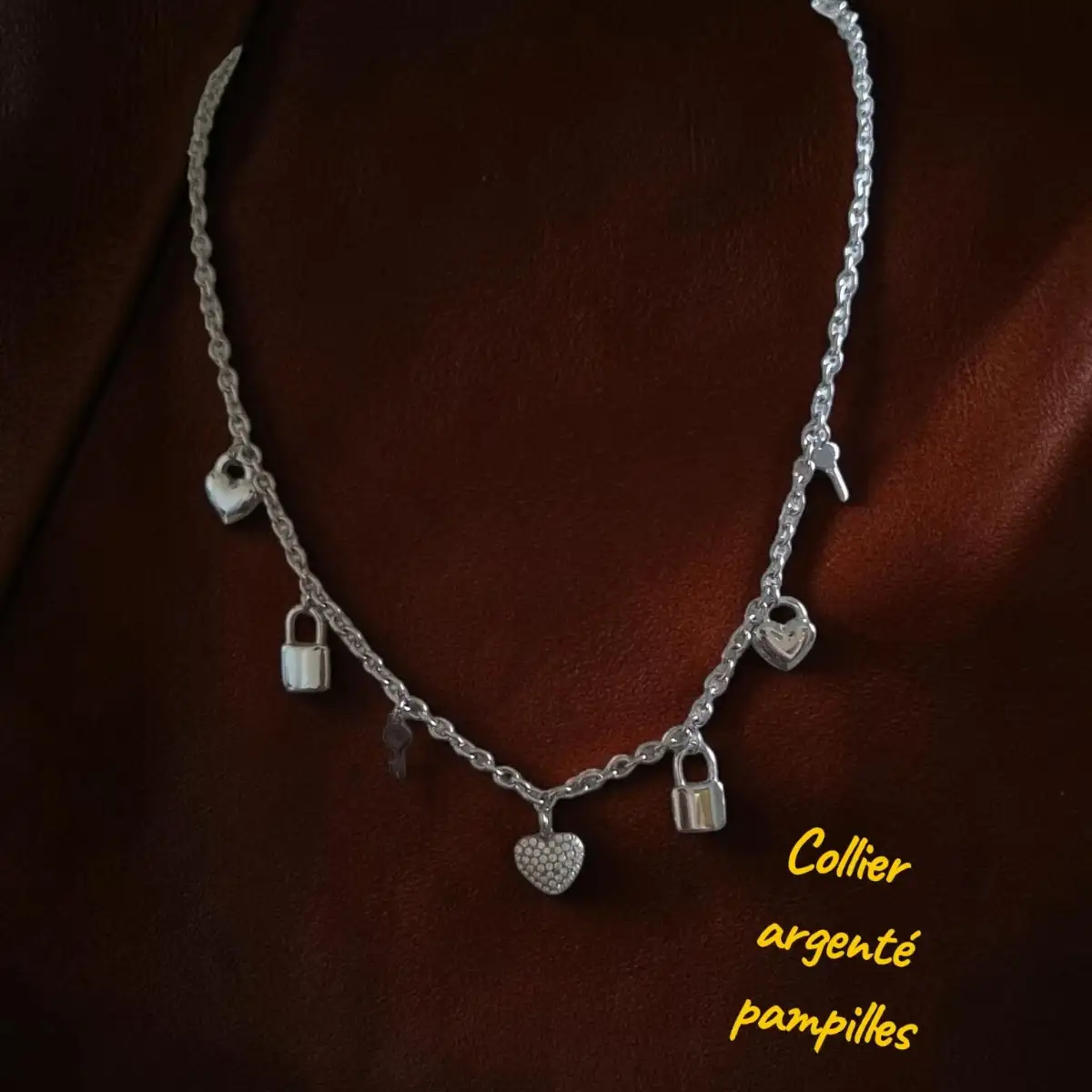 collier pampilles