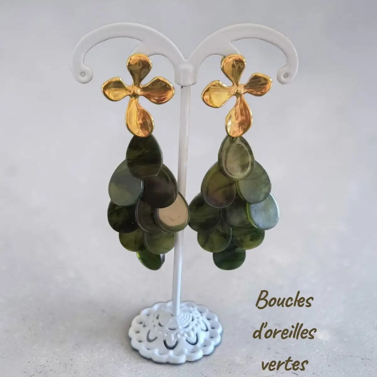 boucles d oreilles résine